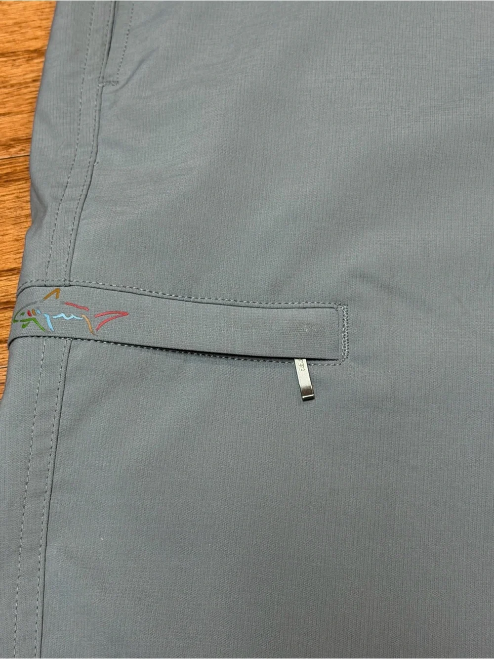 Greg Norman Men’s Gray Shorts Flat Front Size 38 Golf Casual Shark Logo